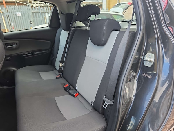 Used Toyota Yaris 2019 for sale - 75651786: Photo 17