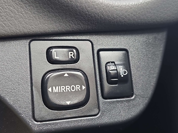 Used Toyota Yaris 2019 for sale - 75651786: Photo 28