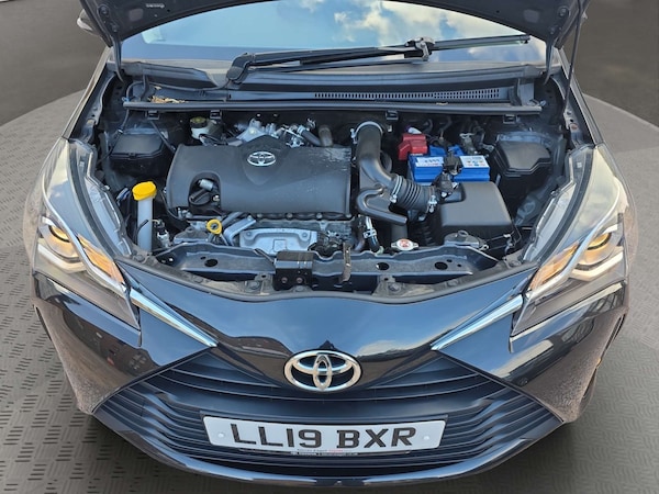 Used Toyota Yaris 2019 for sale - 75651786: Photo 30