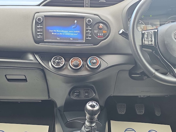 Used Toyota Yaris 2019 for sale - 75651786: Photo 35