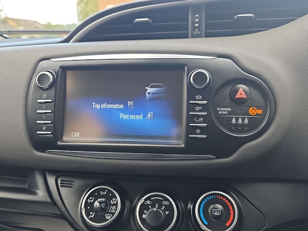 Used Toyota Yaris 2019 for sale - 75651786: Photo 36