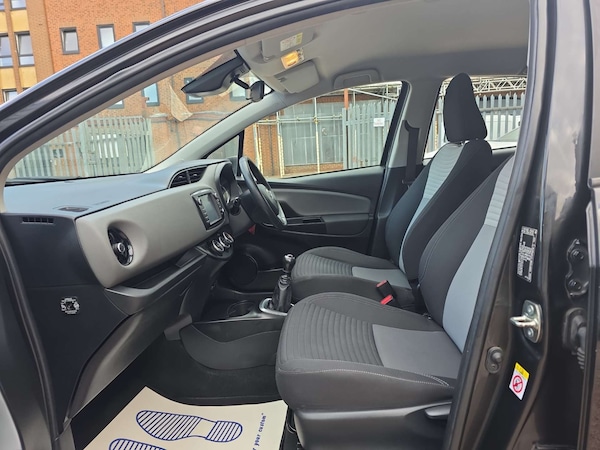 Used Toyota Yaris 2019 for sale - 75651786: Photo 43