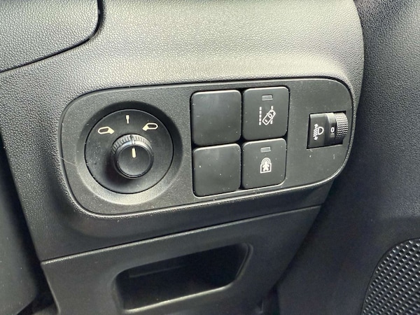 Used Citroen C3 2017 for sale - 74568535: Photo 41