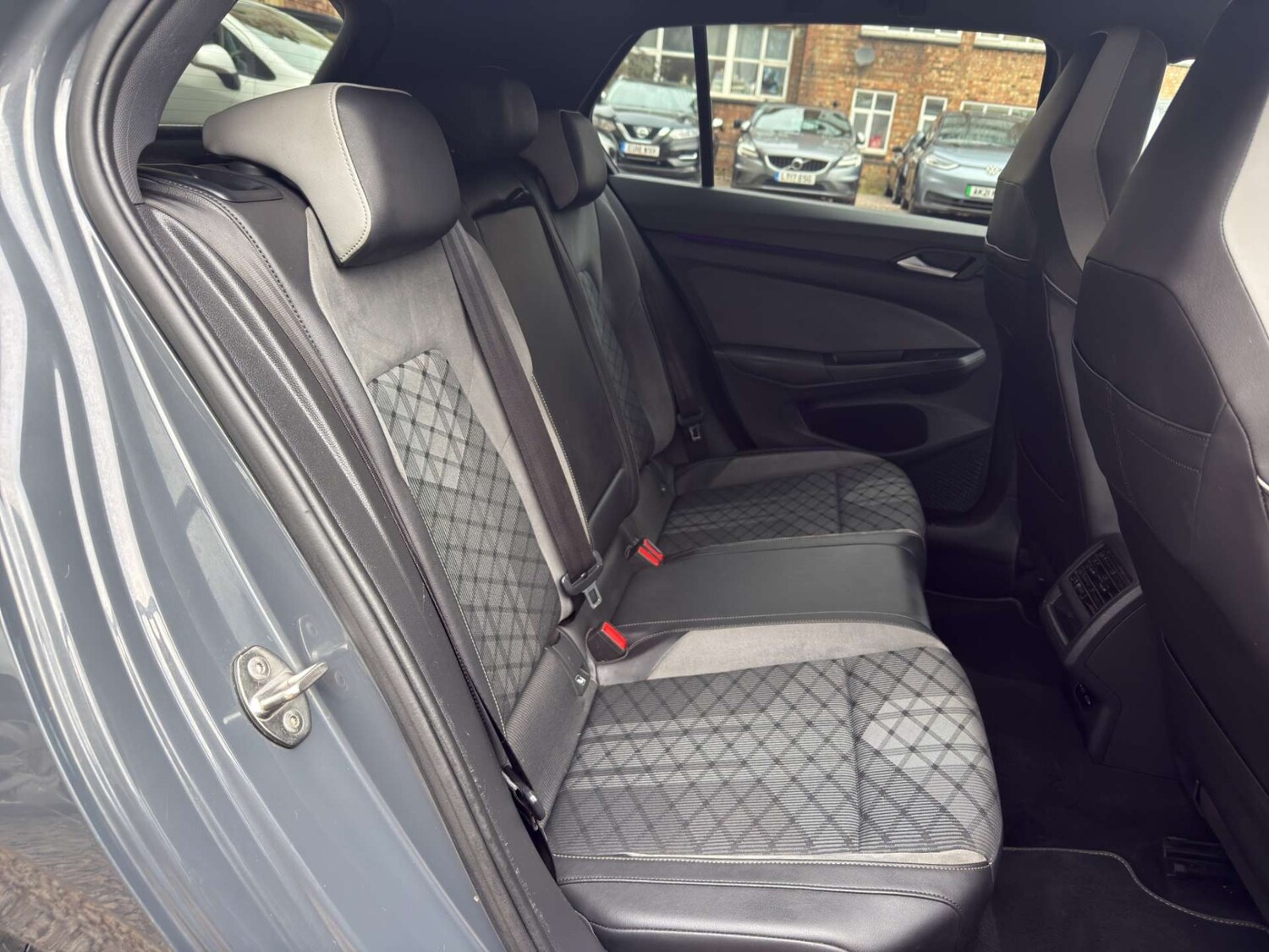 Used Volkswagen Golf 2020 for sale - 77551273: Photo 16