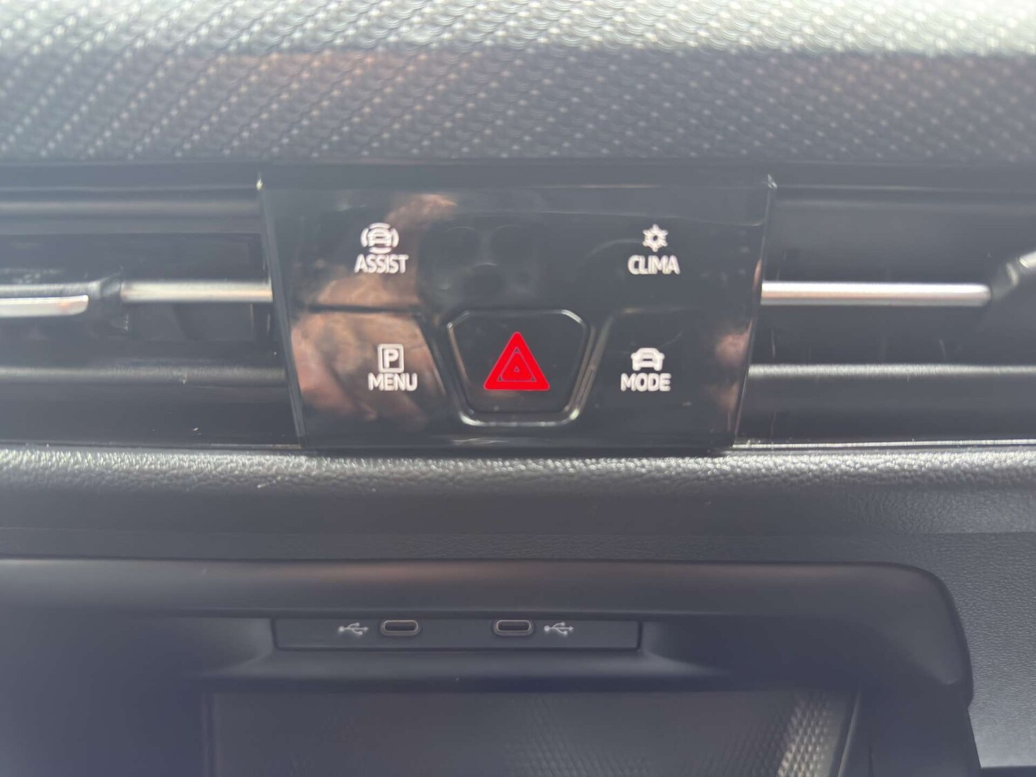 Used Volkswagen Golf 2020 for sale - 77551273: Photo 37