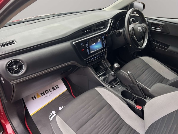 Used Toyota Auris 2017 for sale - 76290974: Photo 16