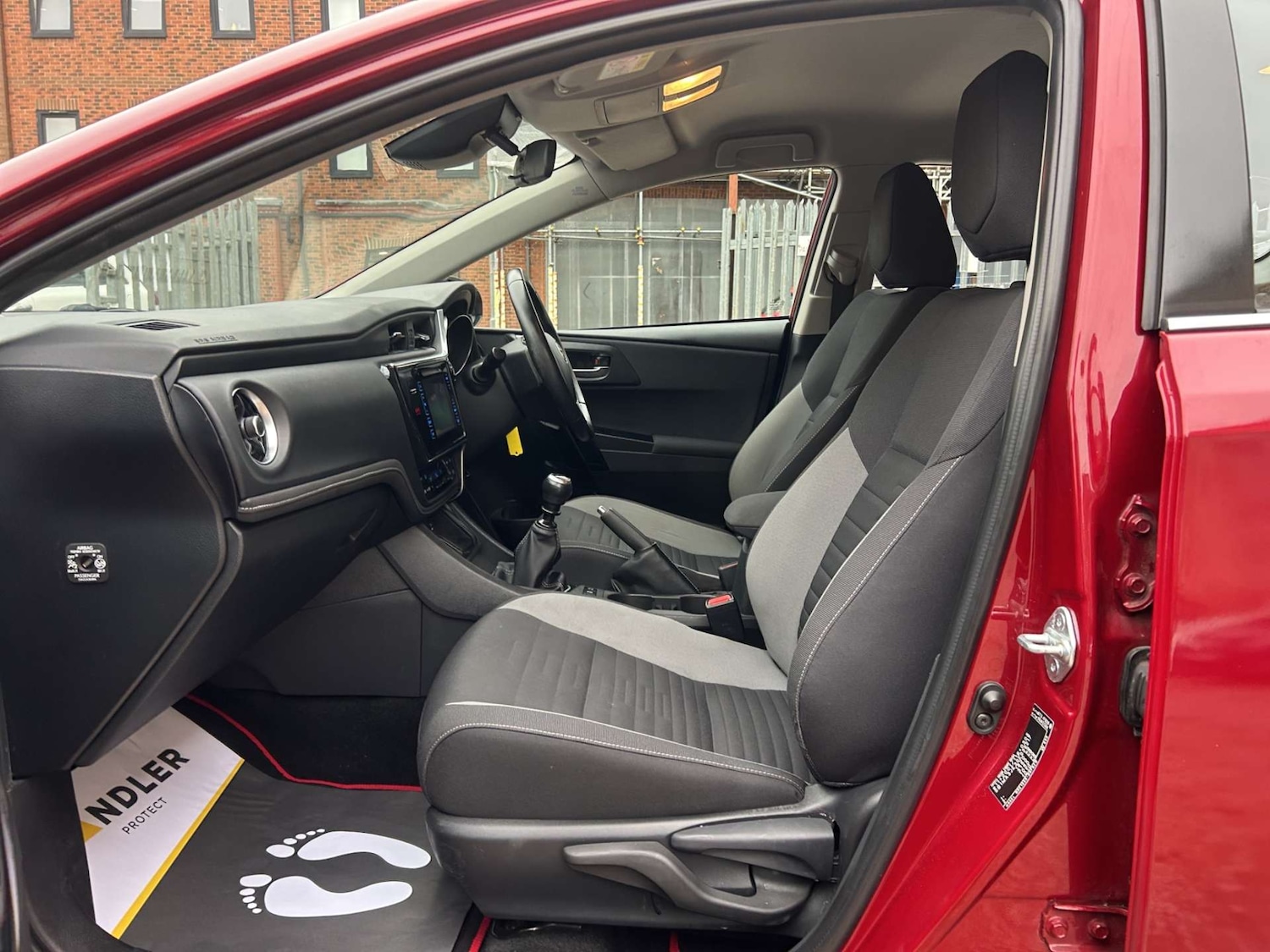 Used Toyota Auris 2017 for sale - 76290974: Photo 17