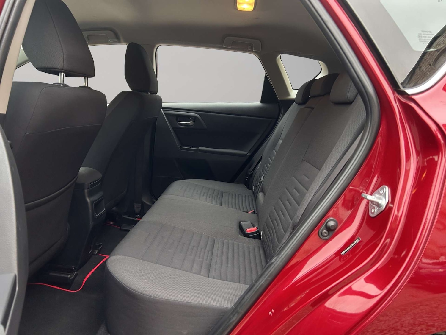 Used Toyota Auris 2017 for sale - 76290974: Photo 19