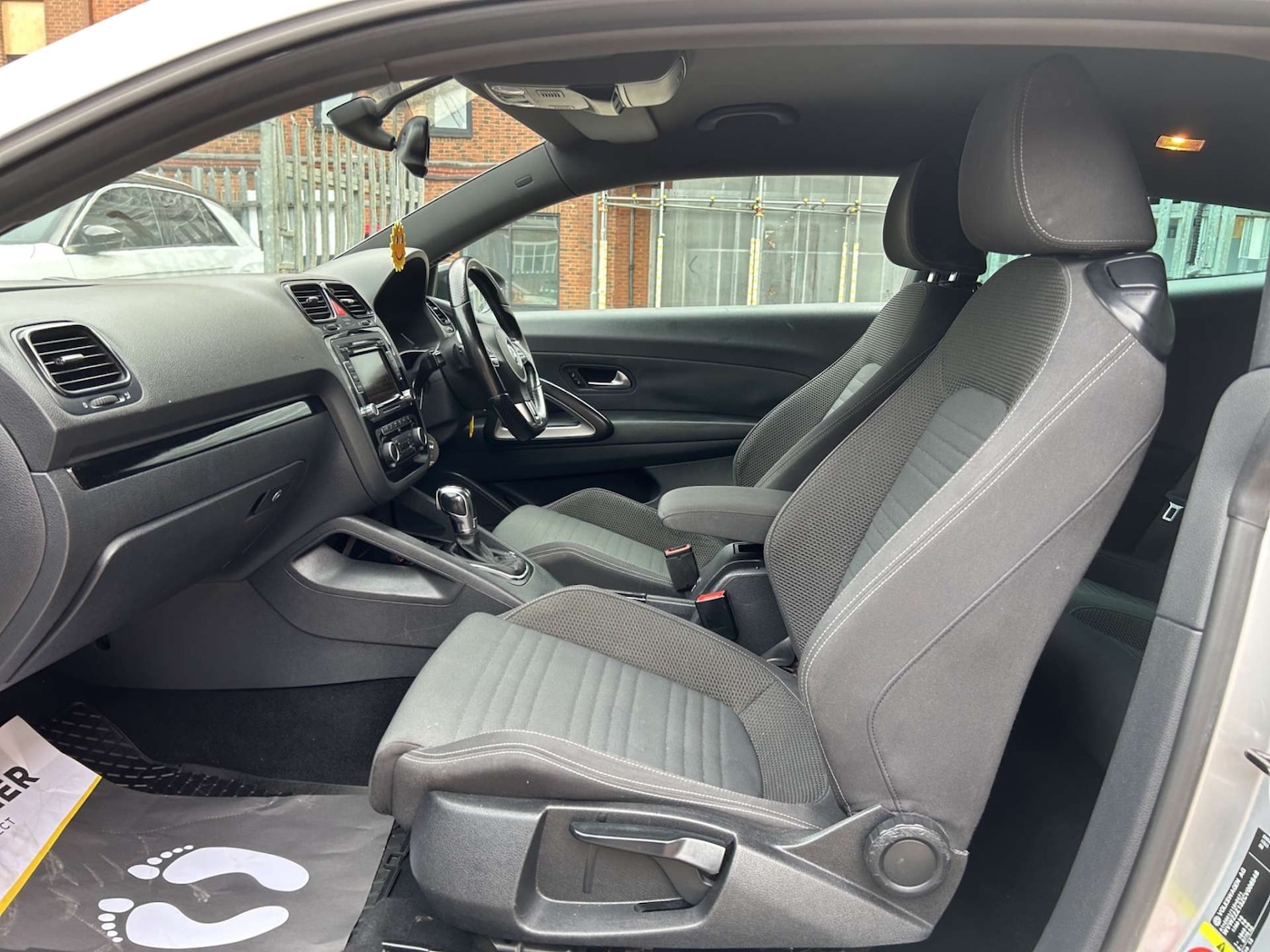 Used Volkswagen Scirocco 2011 for sale - 78124708: Photo 16