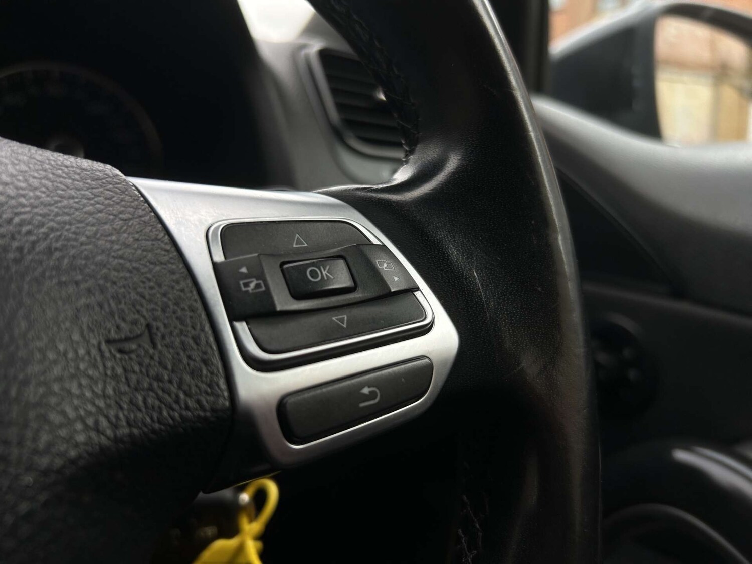 Used Volkswagen Scirocco 2011 for sale - 78124708: Photo 26