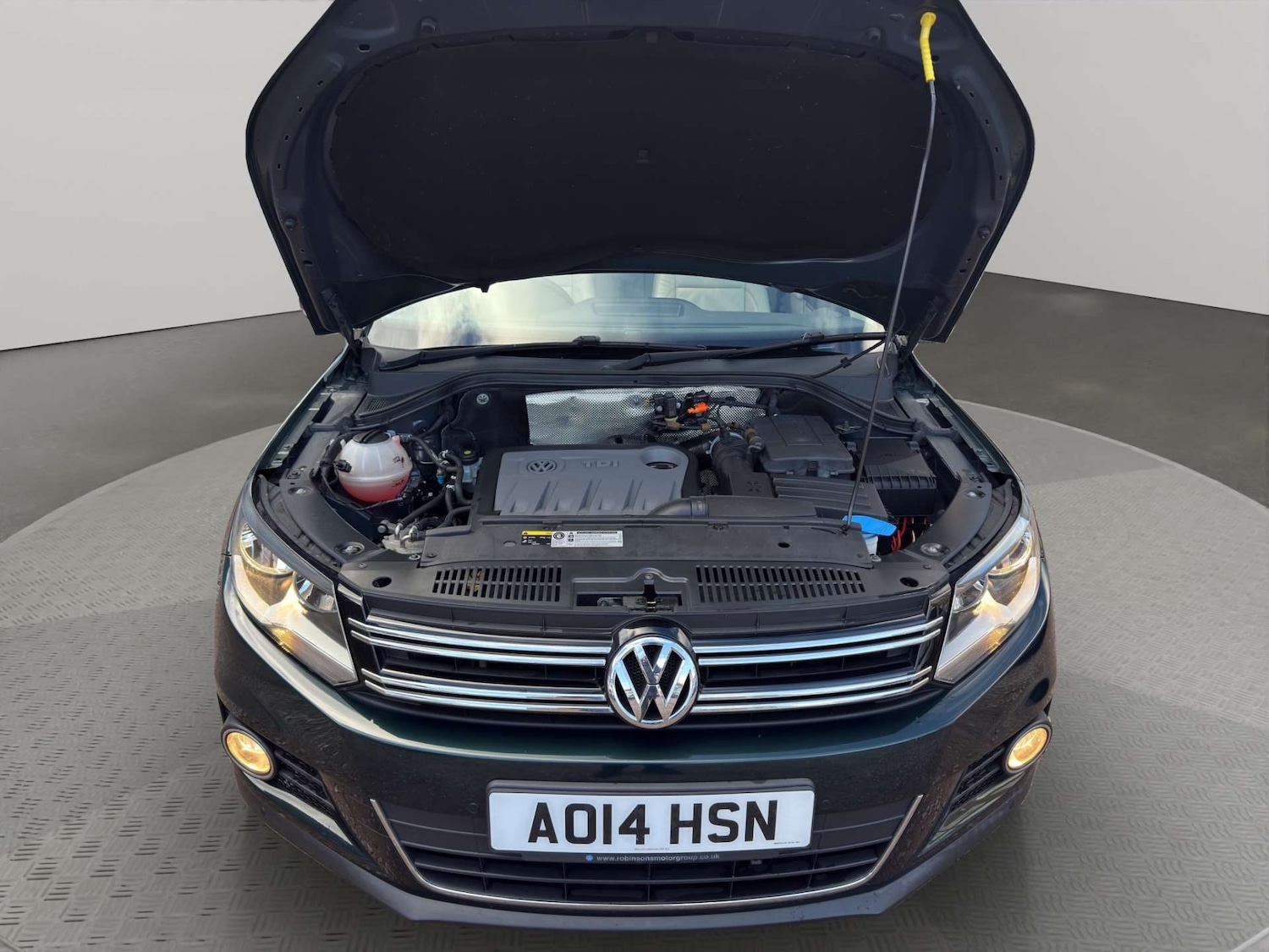 Used Volkswagen Tiguan 2014 for sale - 78111281: Photo 2