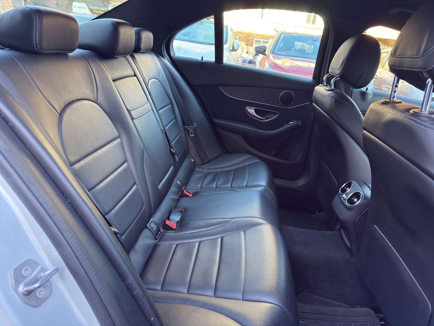 Used Mercedes-Benz C Class 2017 for sale - 77604010: Photo 14