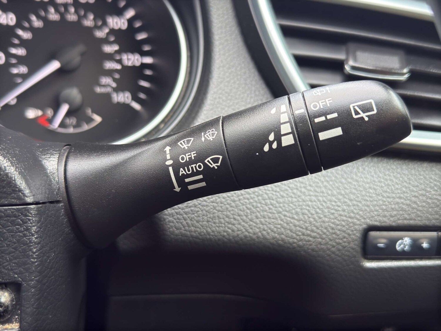 Used Nissan Qashqai 2018 for sale - 77452505: Photo 28