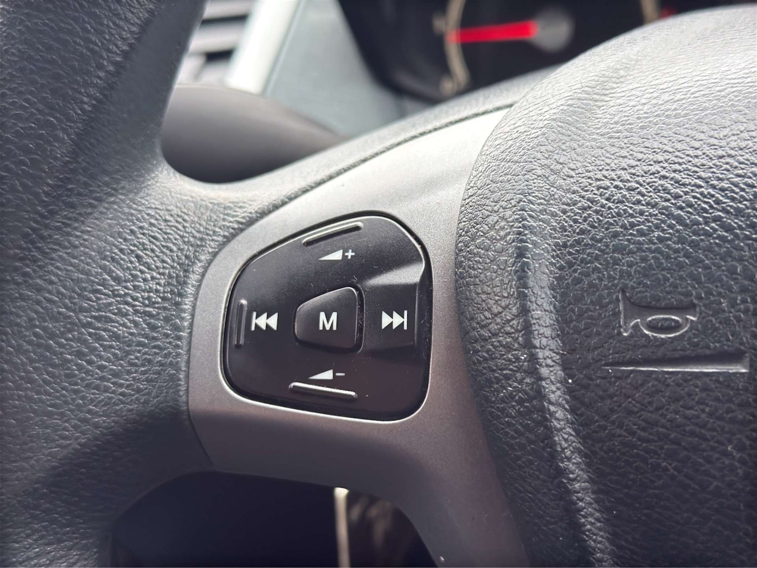 Used Ford Fiesta 2010 for sale - 77594849: Photo 28