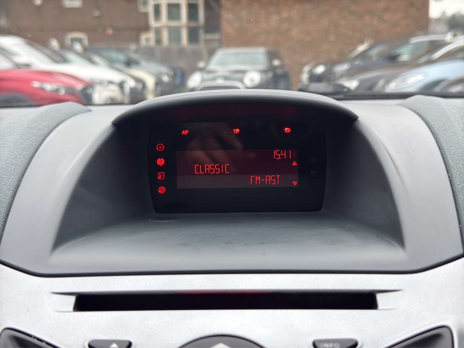 Used Ford Fiesta 2010 for sale - 77594849: Photo 32