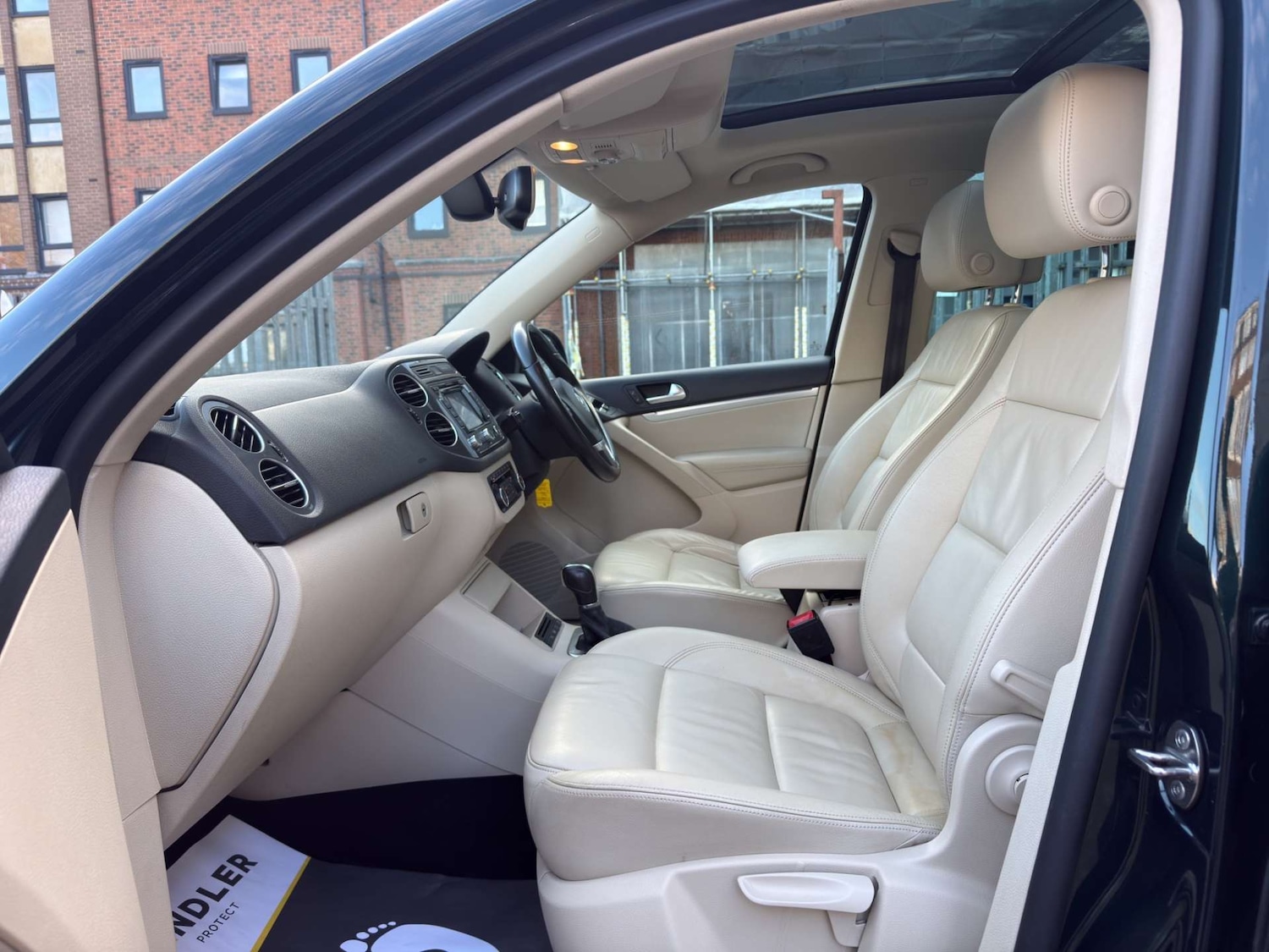 Used Volkswagen Tiguan 2014 for sale - 77452507: Photo 17