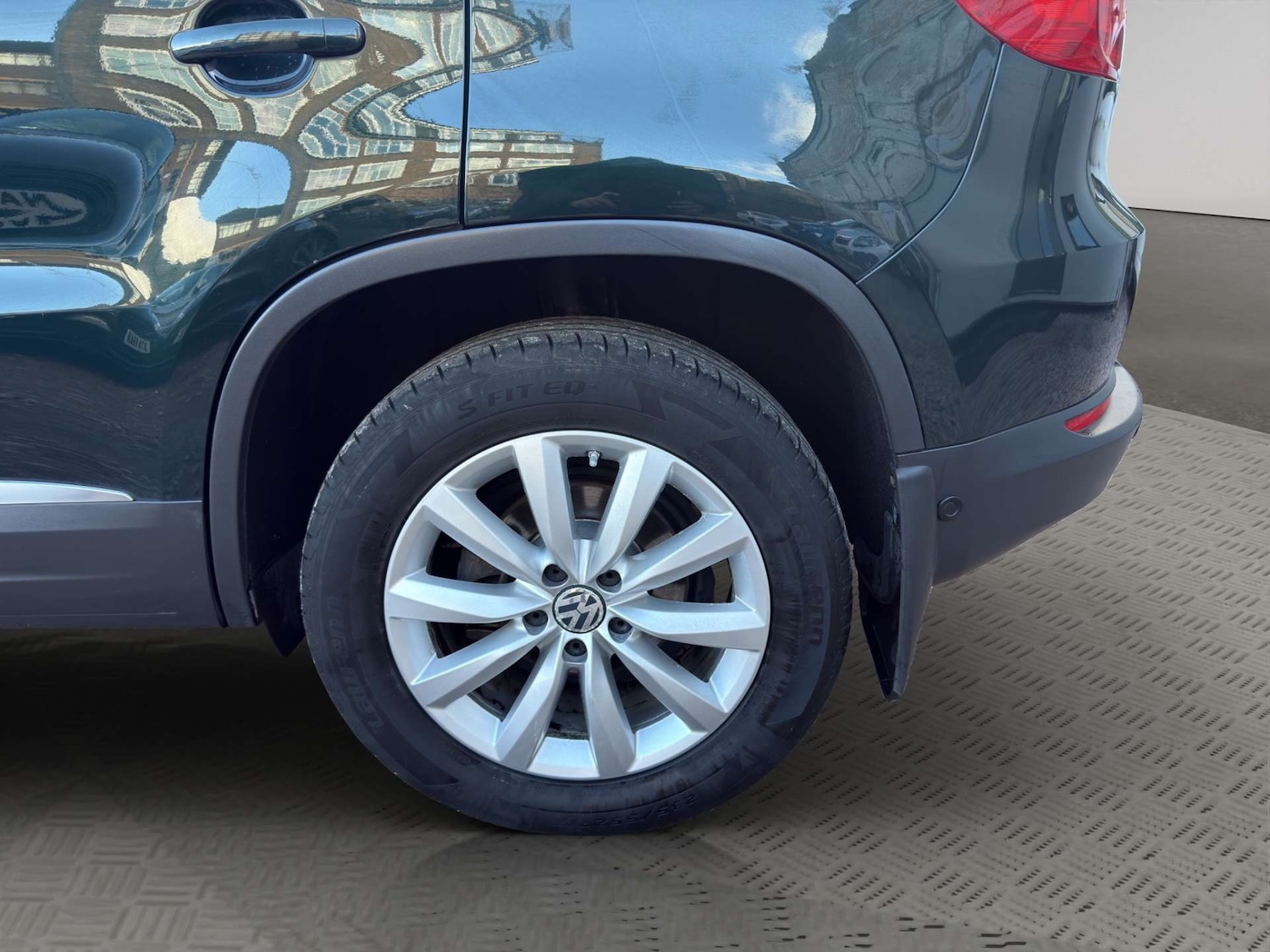 Used Volkswagen Tiguan 2014 for sale - 77452507: Photo 49