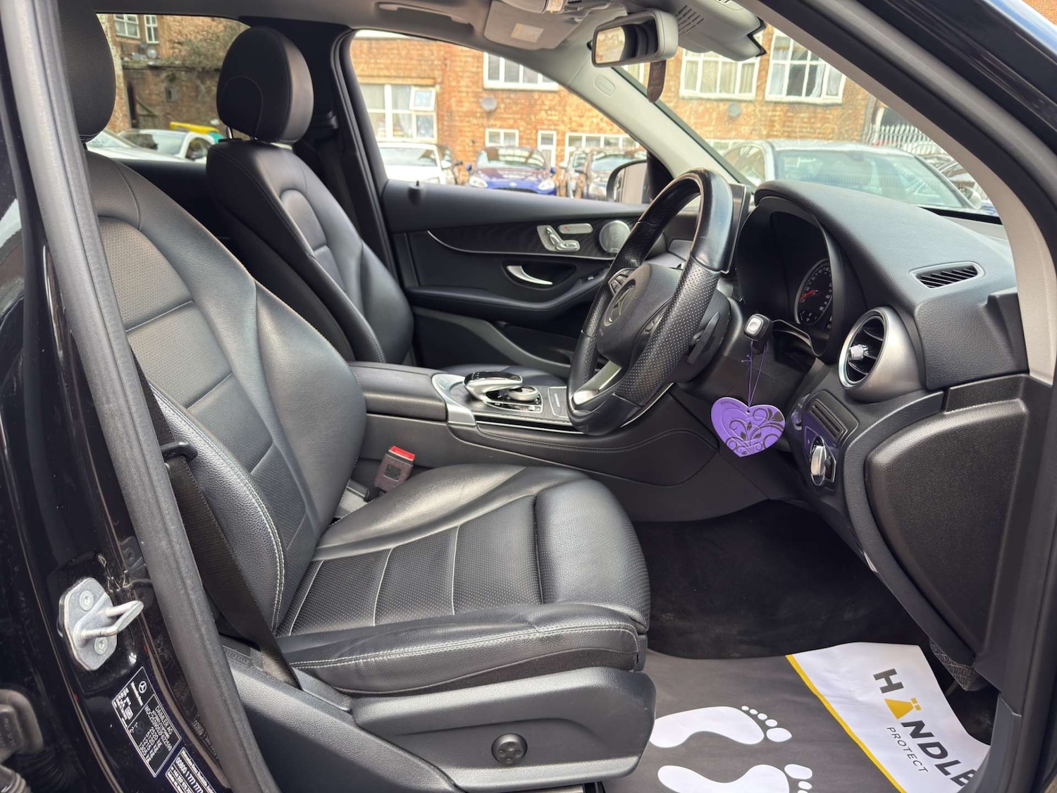 Used Mercedes-Benz GLC 2019 for sale - 77640563: Photo 14