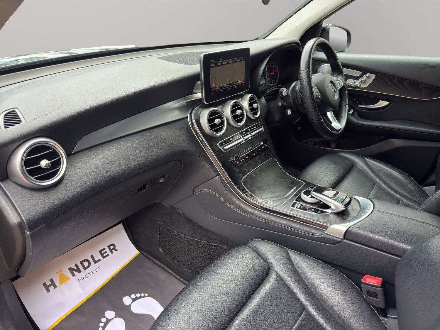 Used Mercedes-Benz GLC 2019 for sale - 77640563: Photo 18