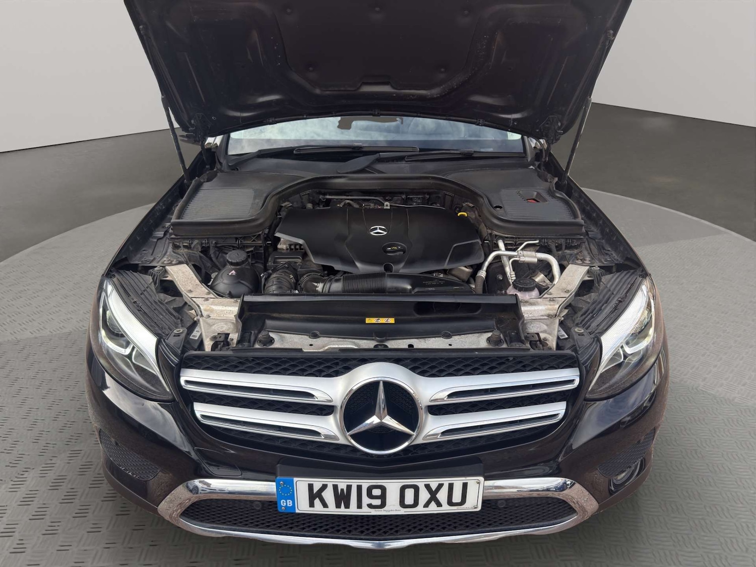 Used Mercedes-Benz GLC 2019 for sale - 77640563: Photo 2