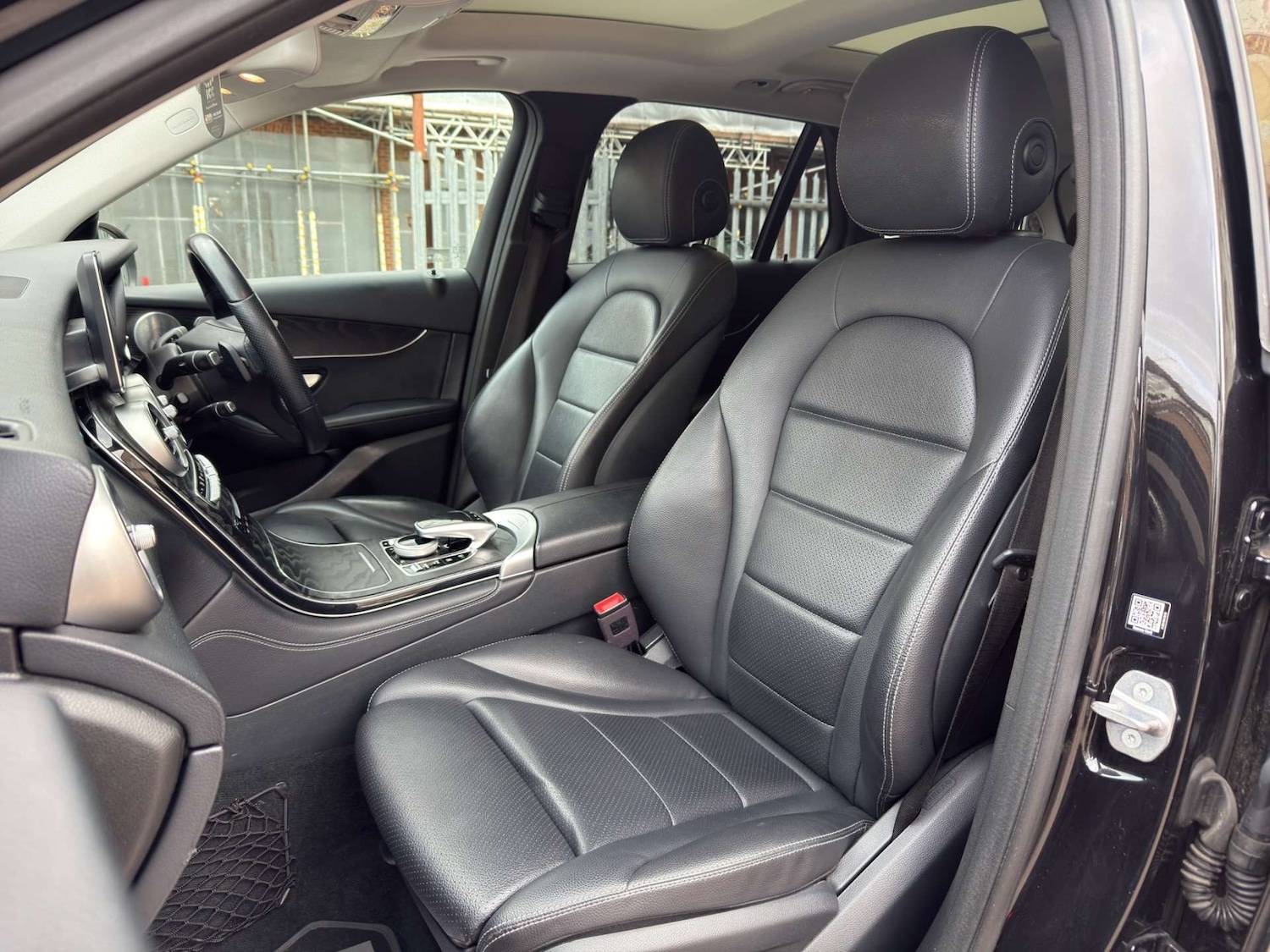 Used Mercedes-Benz GLC 2019 for sale - 77640563: Photo 20