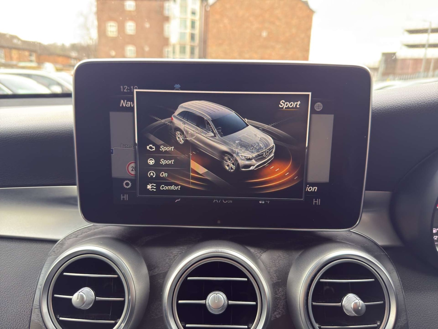 Used Mercedes-Benz GLC 2019 for sale - 77640563: Photo 29