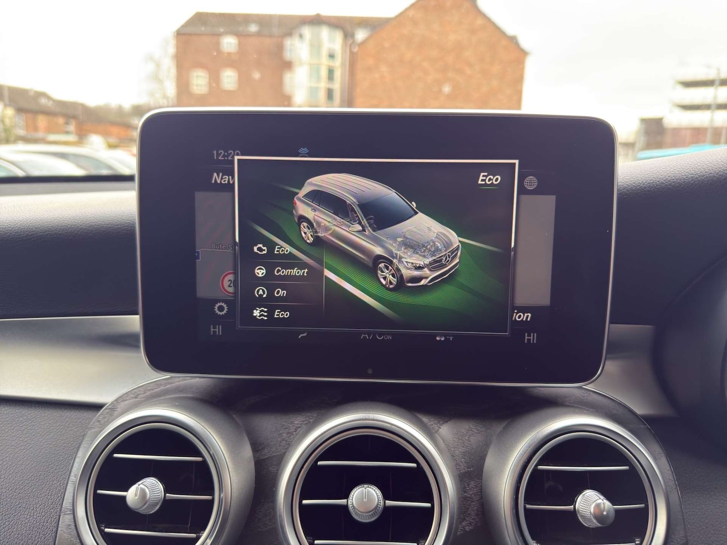 Used Mercedes-Benz GLC 2019 for sale - 77640563: Photo 31