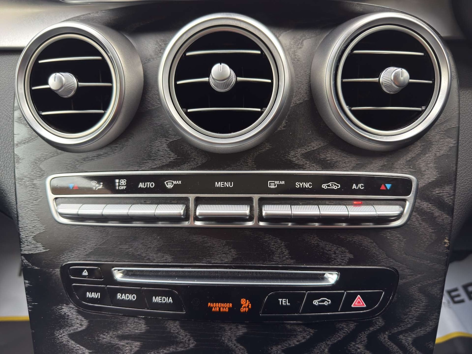 Used Mercedes-Benz GLC 2019 for sale - 77640563: Photo 34