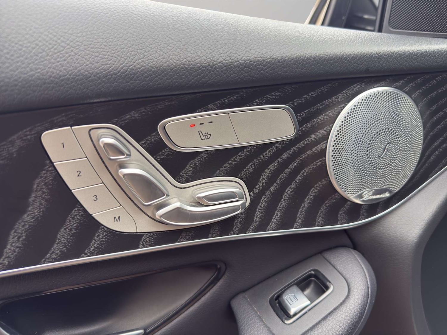 Used Mercedes-Benz GLC 2019 for sale - 77640563: Photo 46