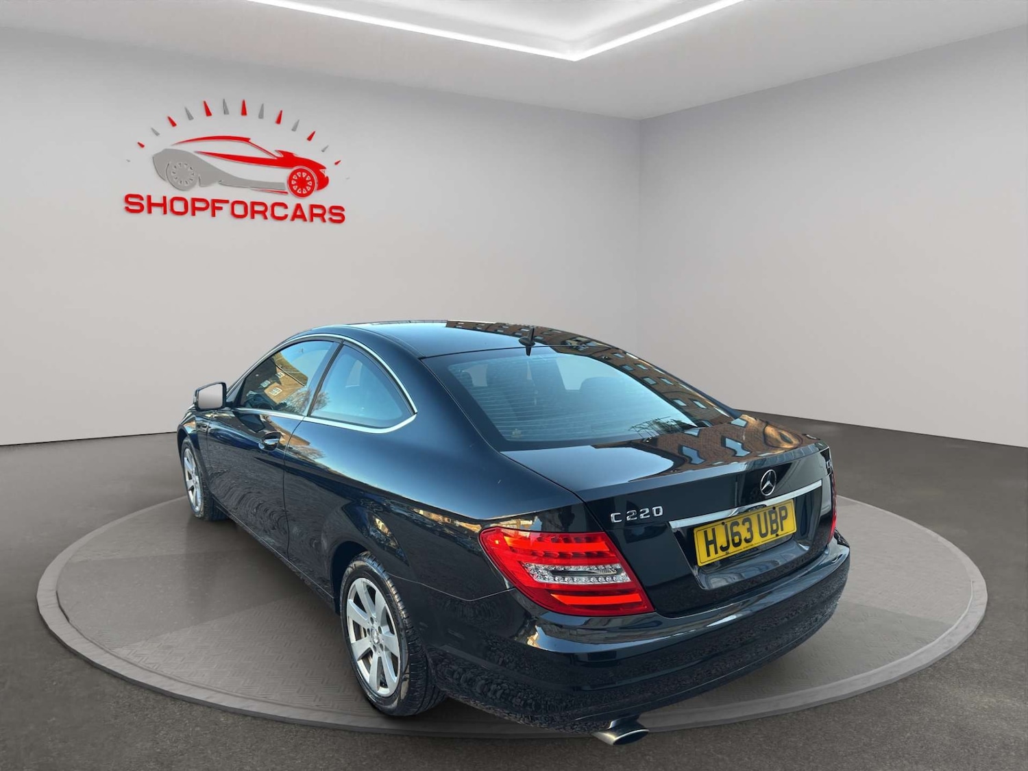 Used Mercedes-Benz C Class 2013 for sale - 77080238: Photo 8