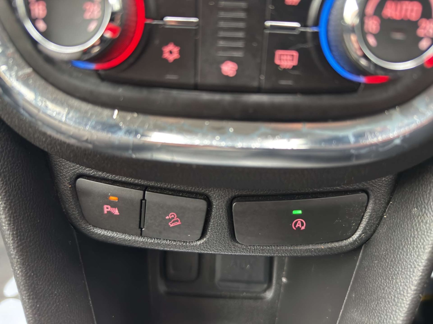 Used Vauxhall Mokka 2015 for sale - 77417620: Photo 26