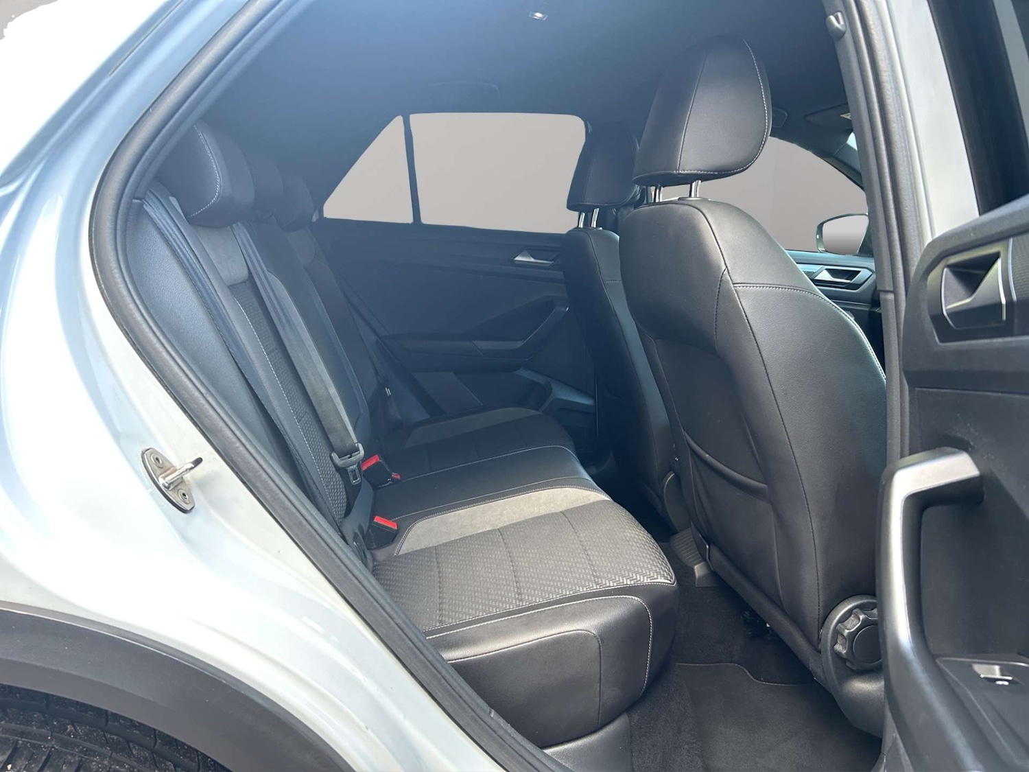 Used Volkswagen T-Roc 2018 for sale - 77262786: Photo 14