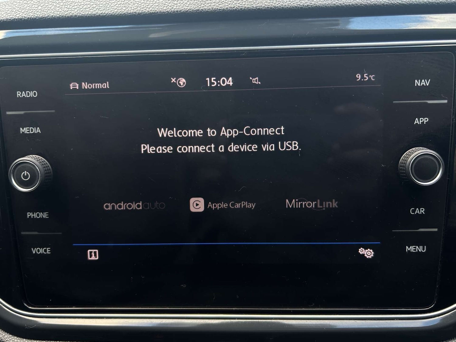 Used Volkswagen T-Roc 2018 for sale - 77262786: Photo 33