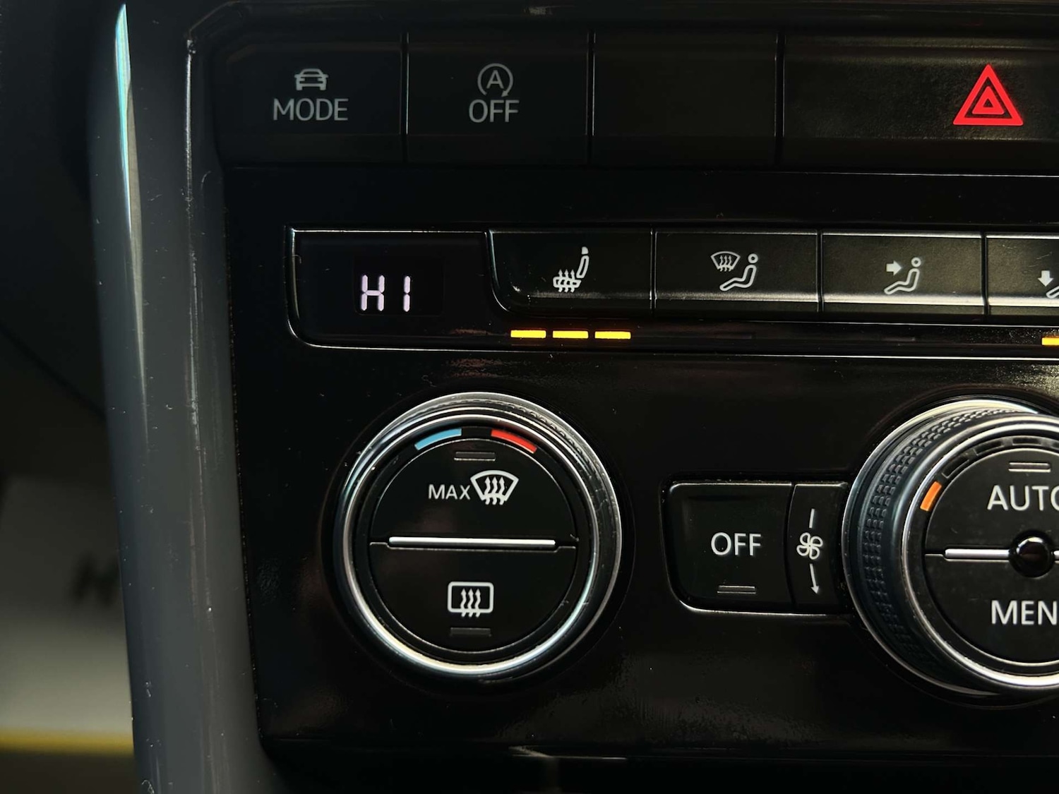 Used Volkswagen T-Roc 2018 for sale - 77262786: Photo 40