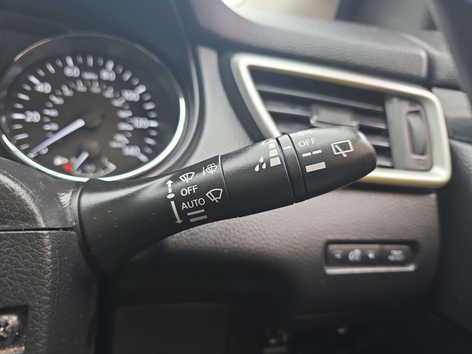 Used Nissan Qashqai 2016 for sale - 76245066: Photo 33