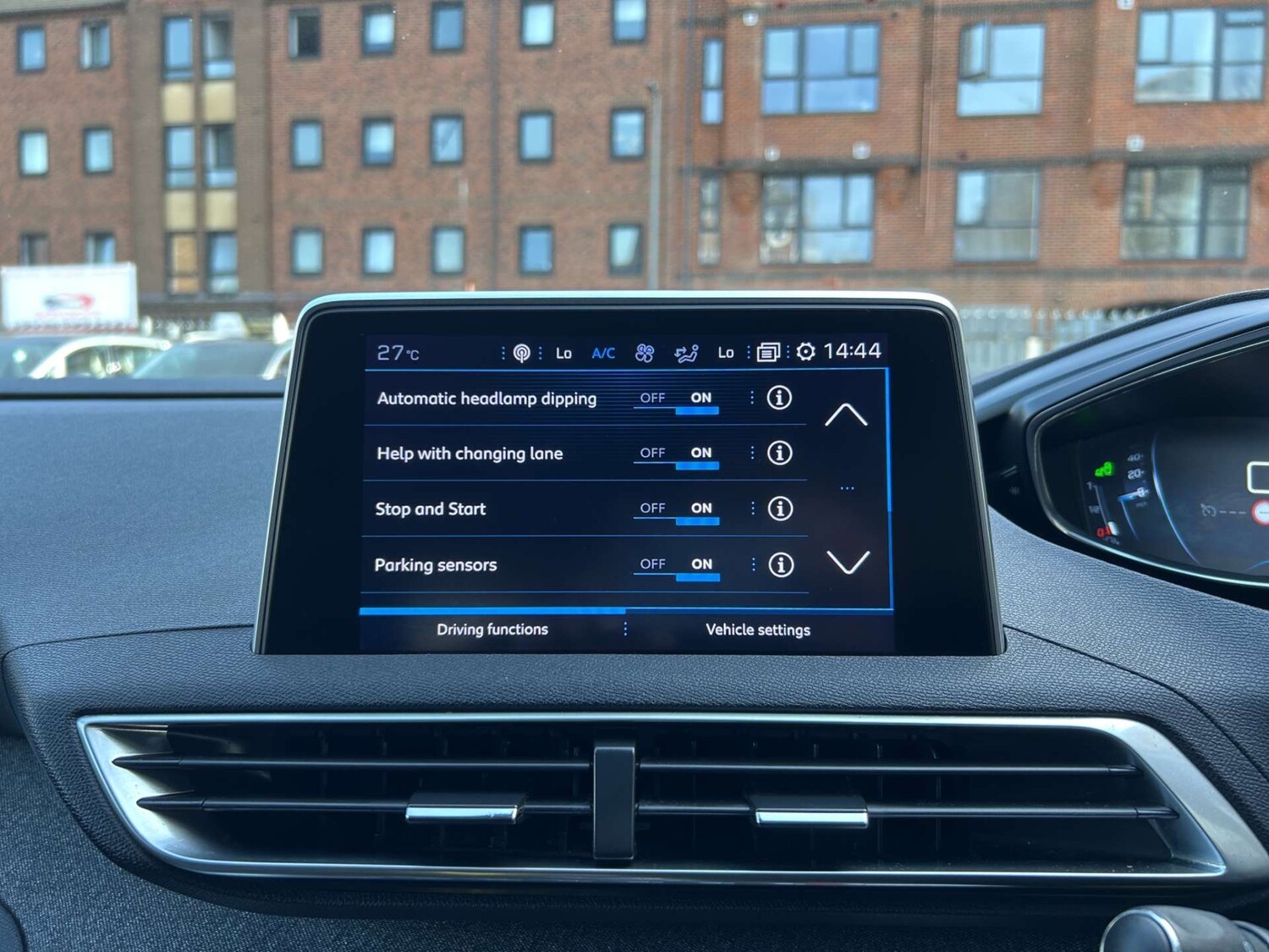 Used Peugeot 5008 2018 for sale - 78167931: Photo 31