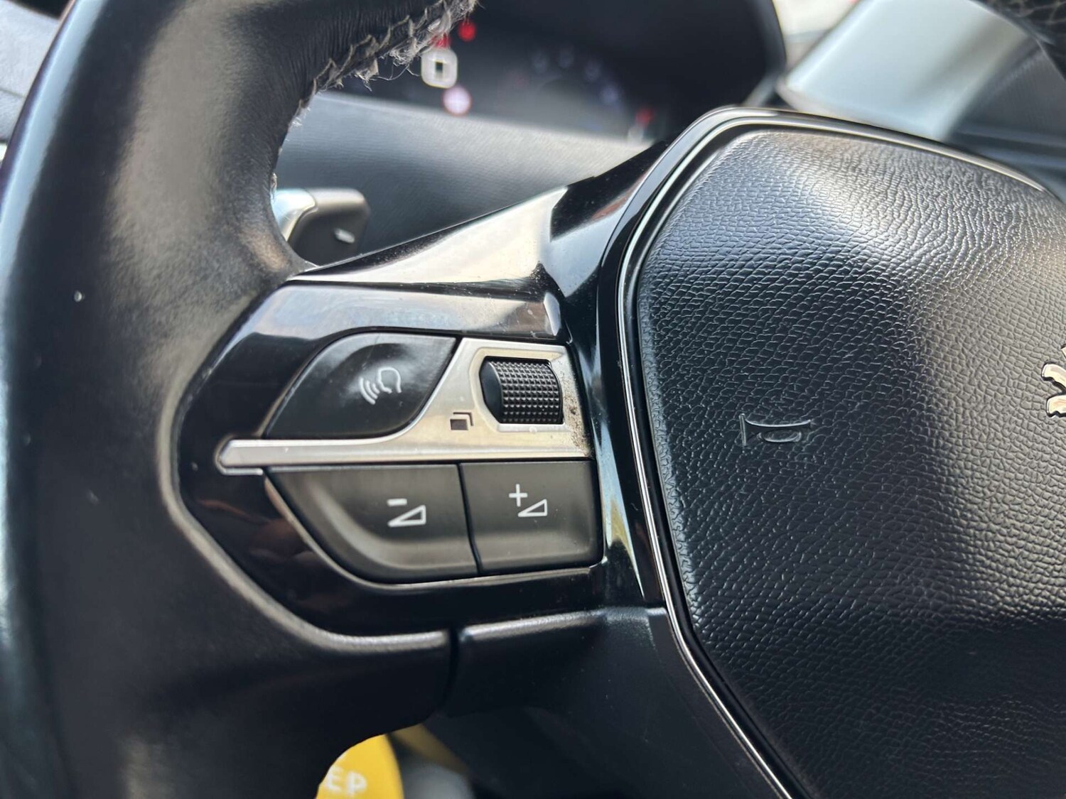 Used Peugeot 5008 2018 for sale - 78167931: Photo 35