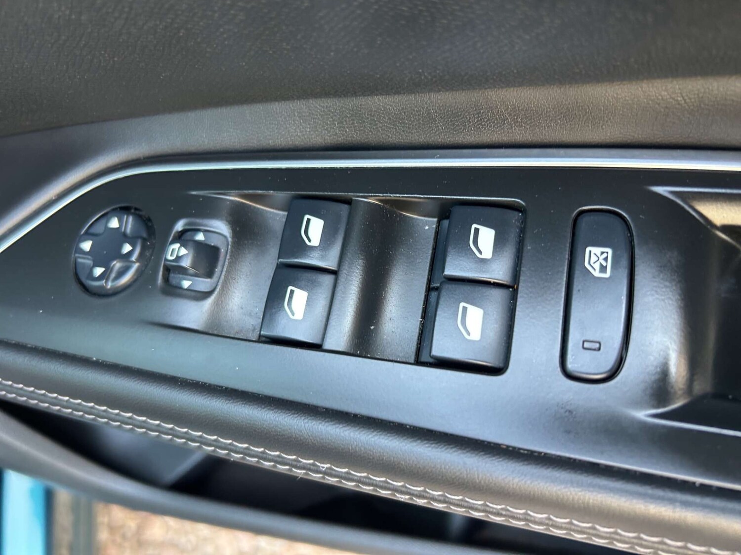 Used Peugeot 5008 2018 for sale - 78167931: Photo 38