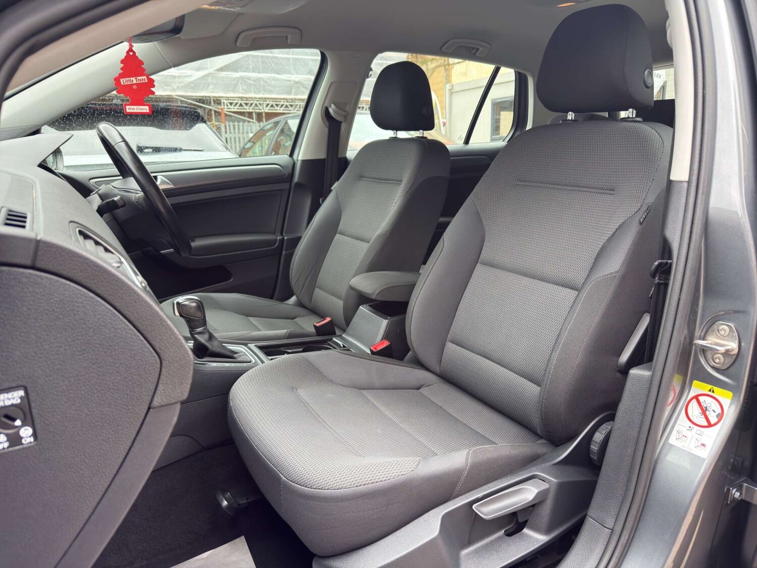 Used Volkswagen Golf 2018 for sale - 78011918: Photo 18