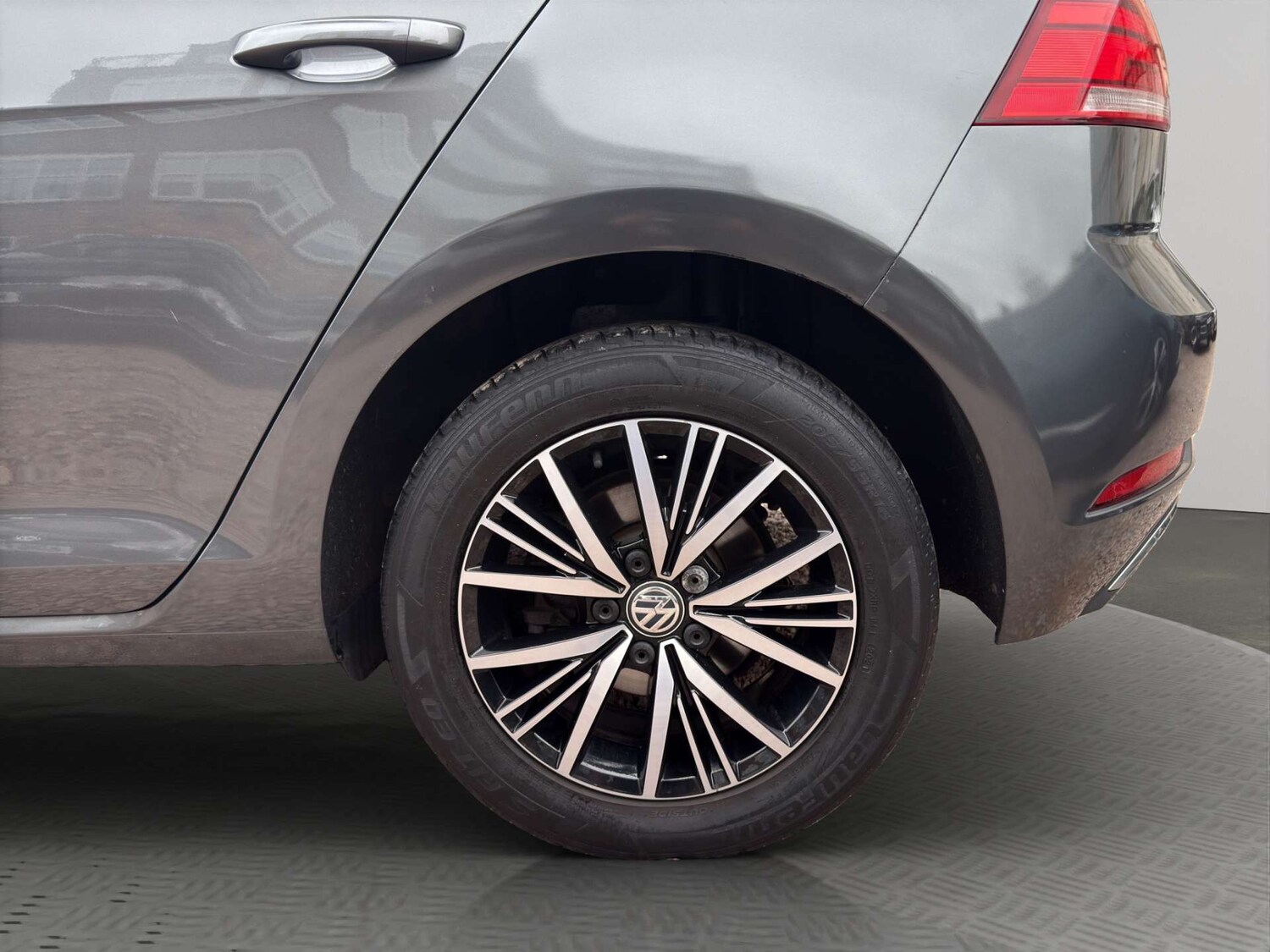 Used Volkswagen Golf 2018 for sale - 78011918: Photo 50