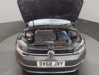 Used Volkswagen Golf 2018 for sale - 78643450: Photo