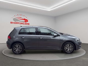 Used Volkswagen Golf 2018 for sale - 78643450: Photo