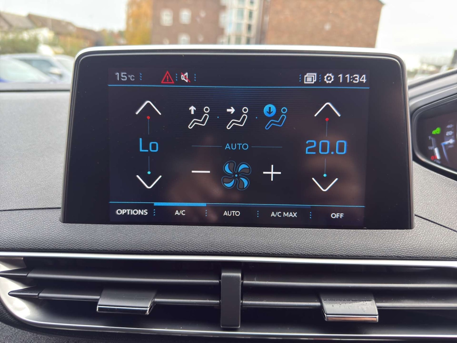 Used Peugeot 3008 2018 for sale - 76931766: Photo 24