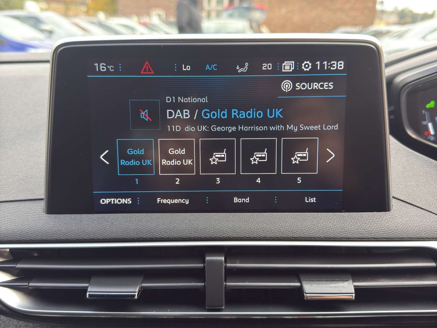 Used Peugeot 3008 2018 for sale - 76931766: Photo 29