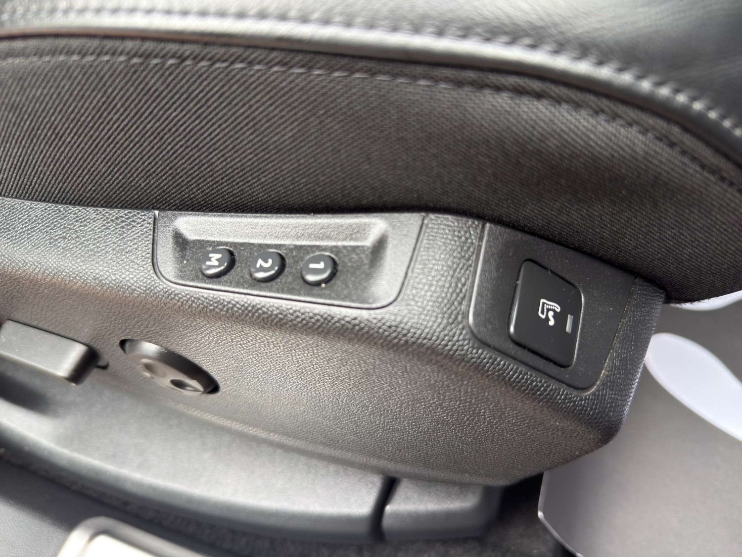 Used Peugeot 3008 2018 for sale - 76931766: Photo 39