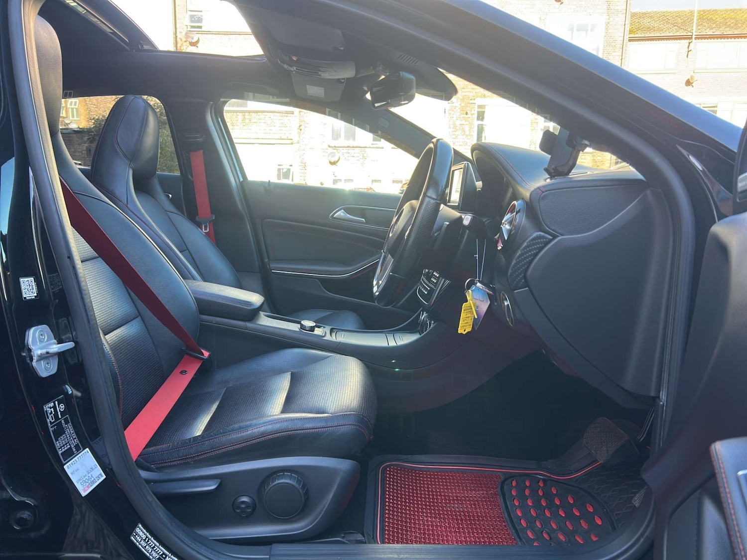 Used Mercedes-Benz A-Class 2015 for sale - 76437878: Photo 27