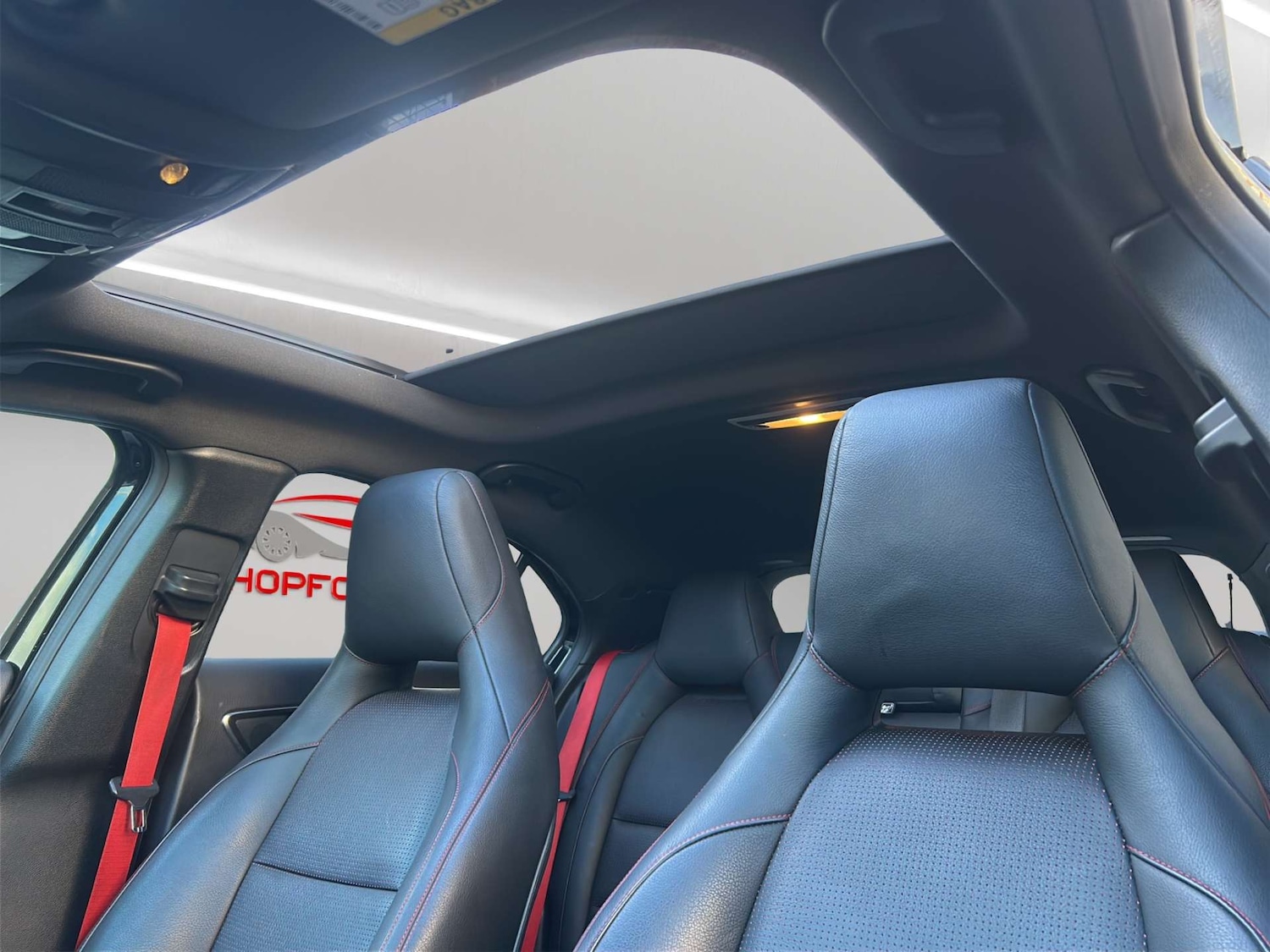 Used Mercedes-Benz A-Class 2015 for sale - 76437878: Photo 32