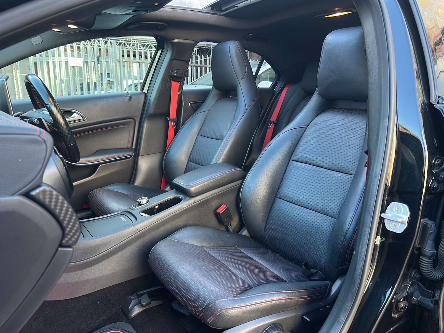 Used Mercedes-Benz A-Class 2015 for sale - 76437878: Photo 41