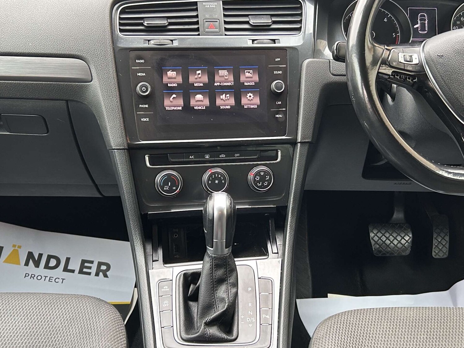 Used Volkswagen Golf 2017 for sale - 78106679: Photo 25