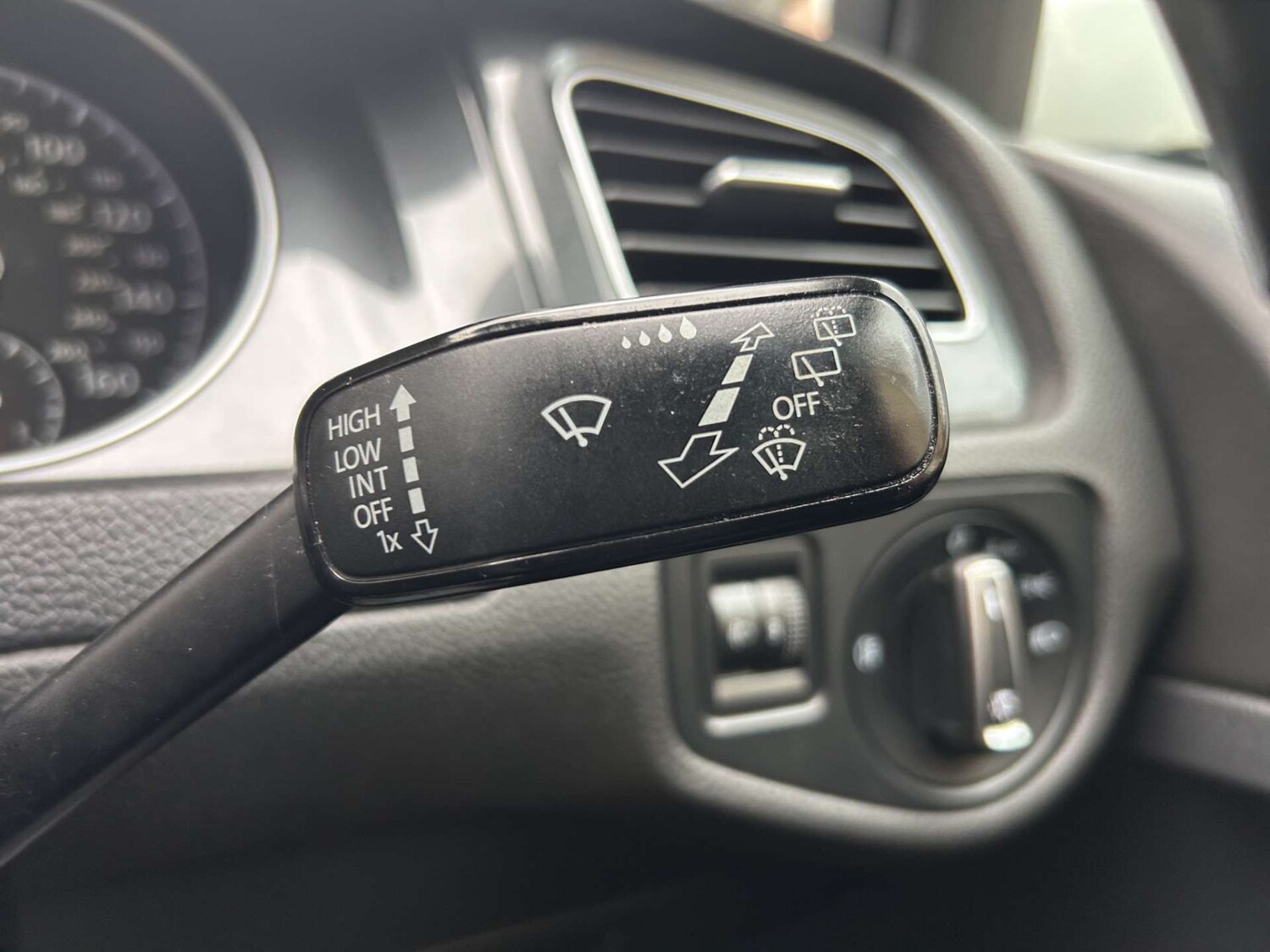 Used Volkswagen Golf 2017 for sale - 78106679: Photo 31